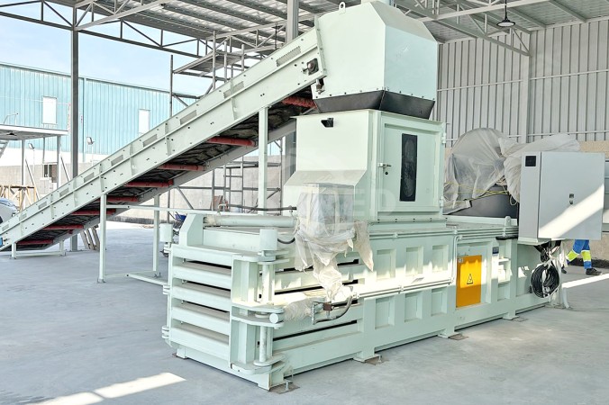 Hydraulic Baler for 100 Tons/Month MSW Recyclables Baling Project in the Middle East