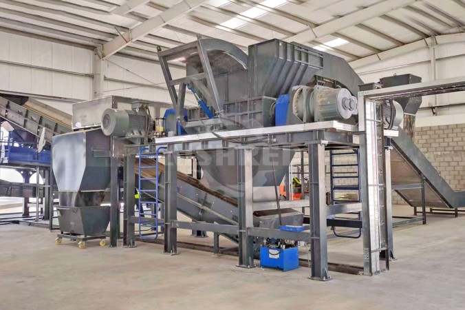 Double Shaft Shredder Used for High-Standard 10,000 TPA Scrap Aluminum Recycling Project in Middle East