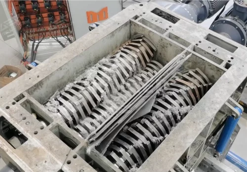 4-Shaft Shredder—An Innovative Solution for Glass Fiber Recycling