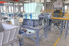 Four Shaft Shredder: An Industrial Recycling Project