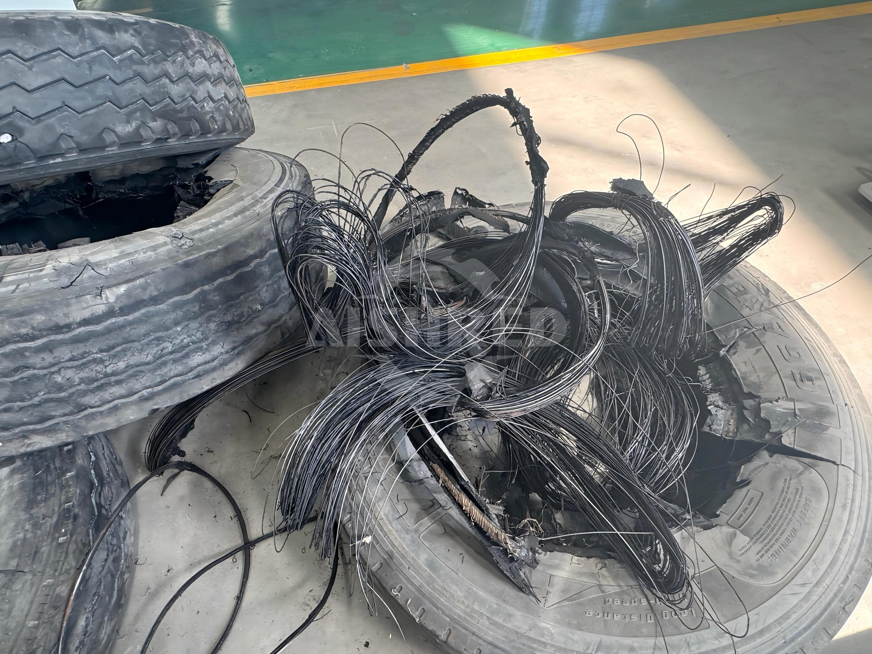 Tires with Bead Wires Extracted